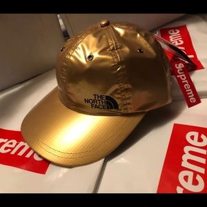 Supreme x North Face Hat